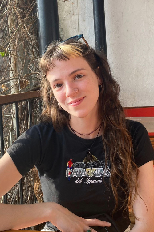 Miranda Baños Belatti as Eugenia