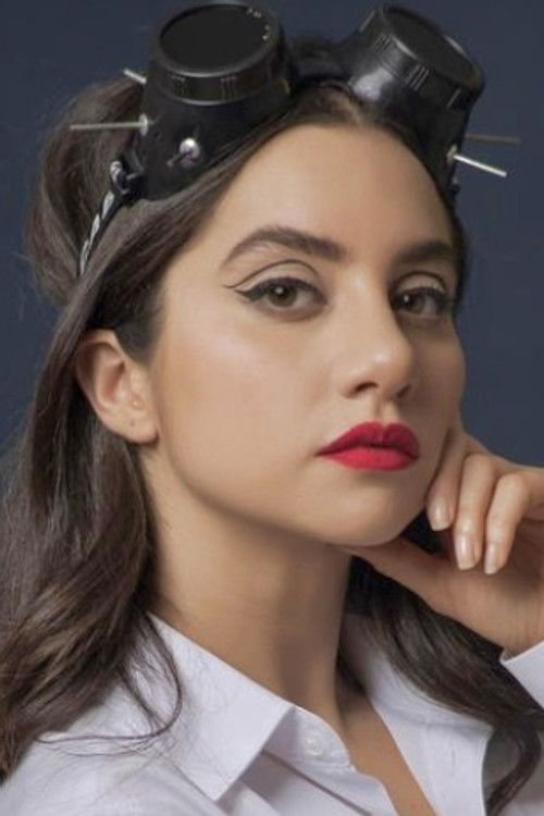 Gimena Gómez as Abril