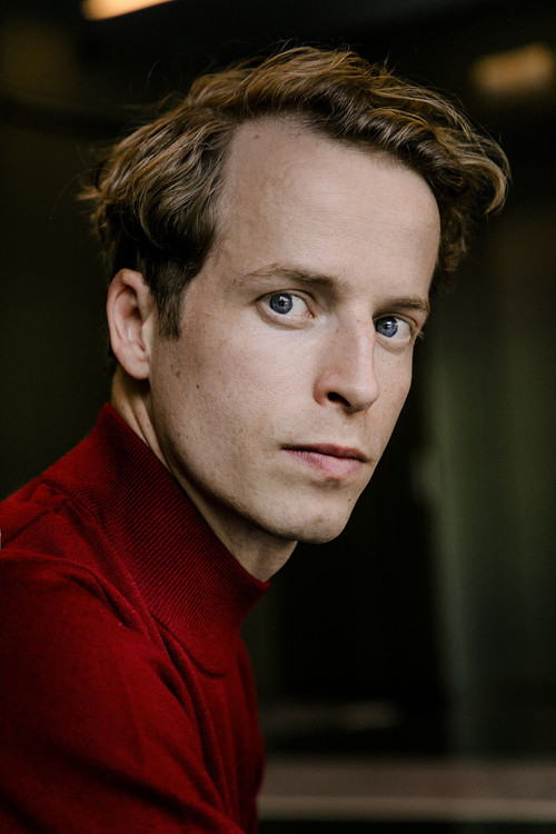 Thomas Kitsche as Kaspar (voice)