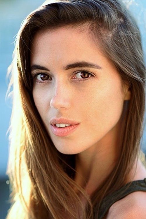 Rebecca Summers as Olivia