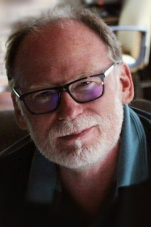 Xavier Vaydie as Professor Portier