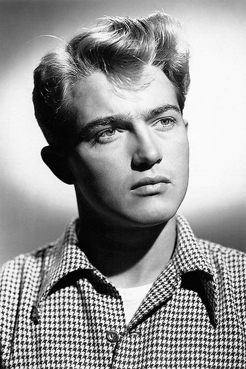 Johnny Sands as Sgt. Cosgrove