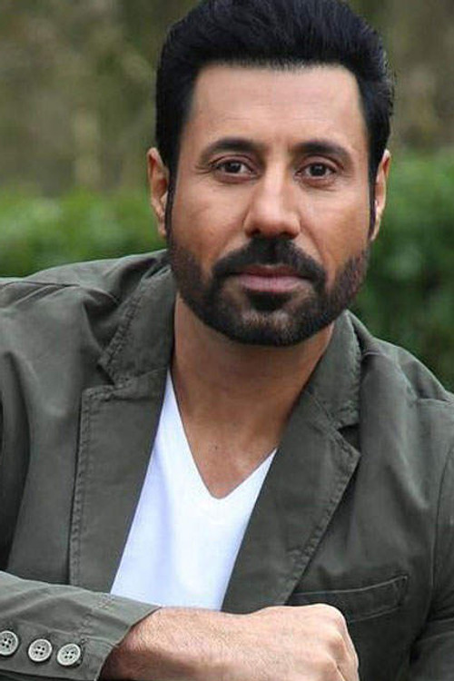 Binnu Dhillon as Gill Bai