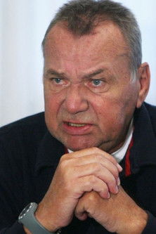 Cornel Patrichi as The Economist