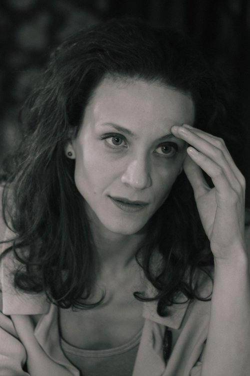 Dragana Kostadinovska as Sophie