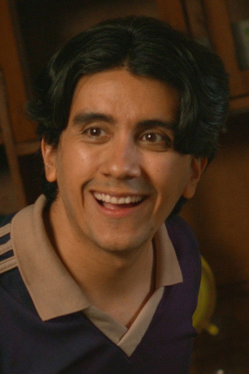 Carlos Aguilar as Leo