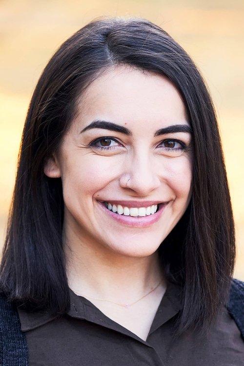 Brenda Yanez as Carmen