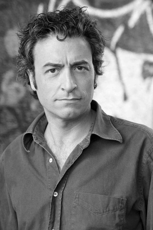 Urbano Lione as Commissario