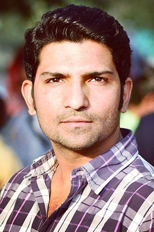 Jatin Sarna as Gangster