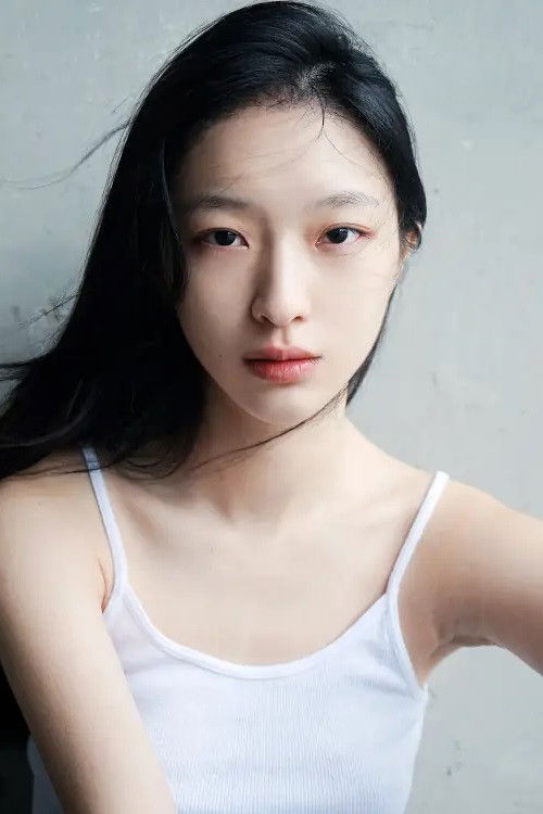 Mu Ruini as Sun Yue