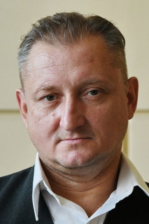 Vitaliy Isakov as Levin