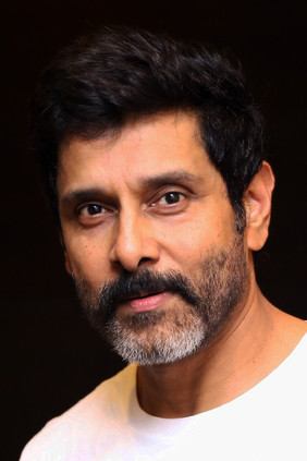 Vikram as Lingesan