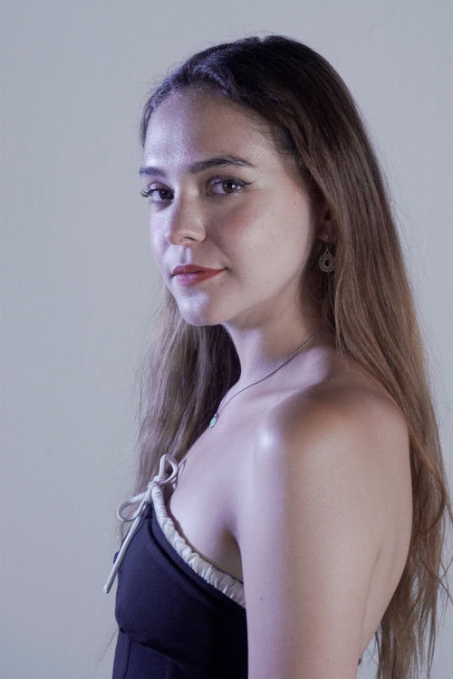 María Carrillo as Alysse Angulo