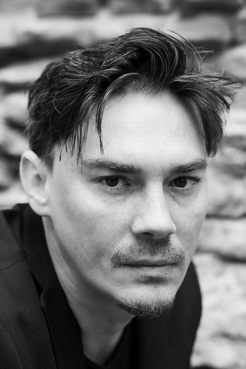 Alex Calangiu as Viorel Stanese