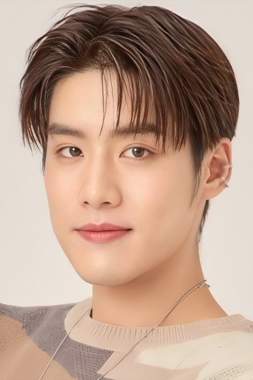 Thanaphon U-sinsap as Q