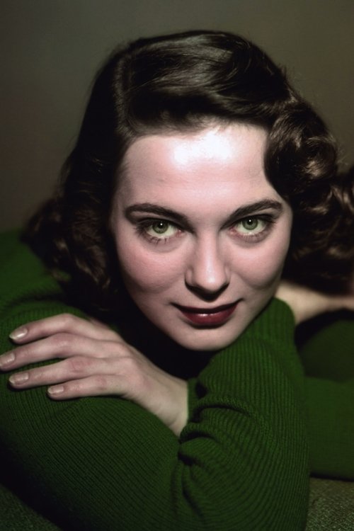 Märta Torén as Lili Maubert