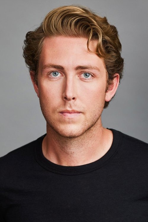 Liam Lynch as Paul Golz