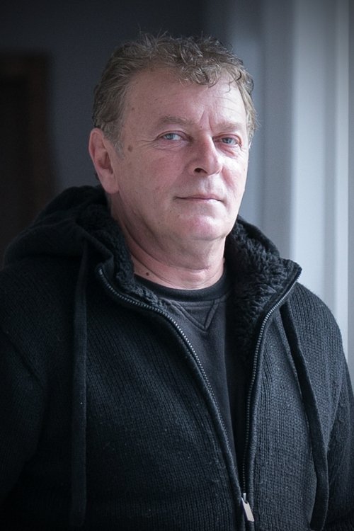 Nicu Mihoc as Col. Popa