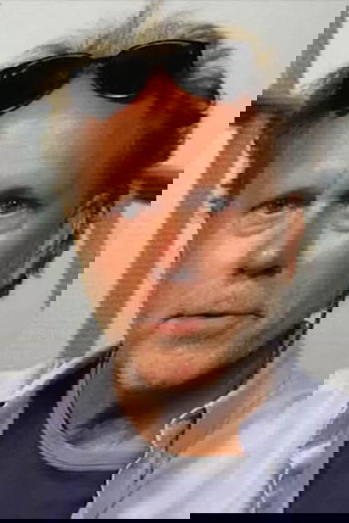 Robert Grasmere as Frank Wyndham