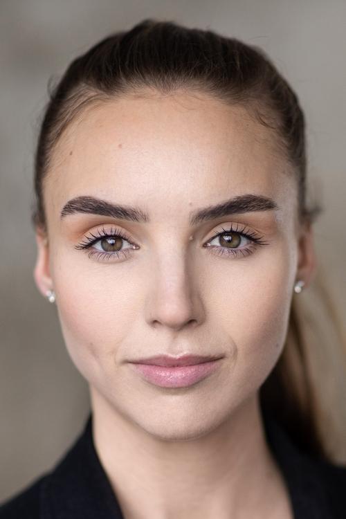 Louise Bourke as Vampire Amanda