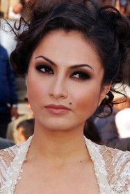 Nisha Adhikari as Aabha