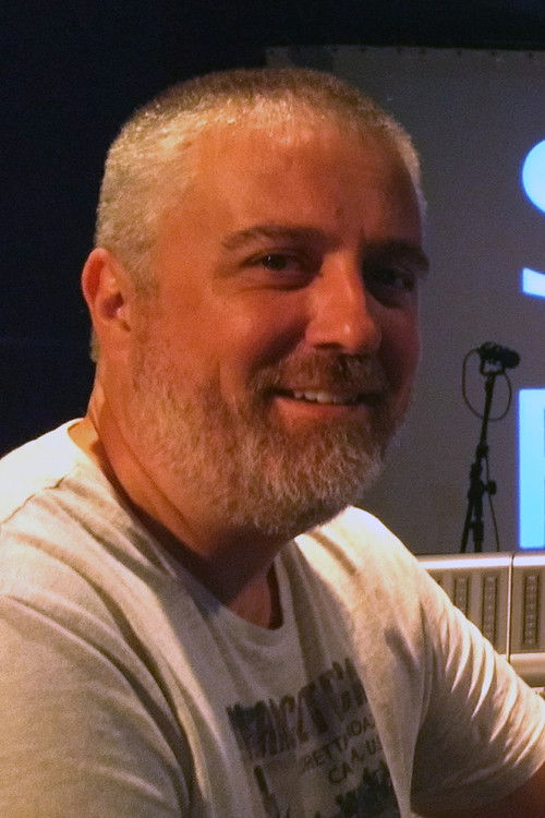 Cristiano Scherer as Fiel de Rhalah / Cara do Banheiro (voice)