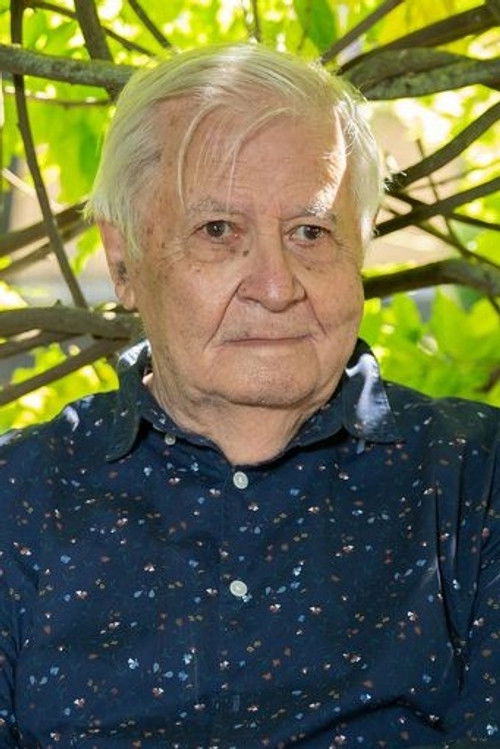 António Évora as Manuel