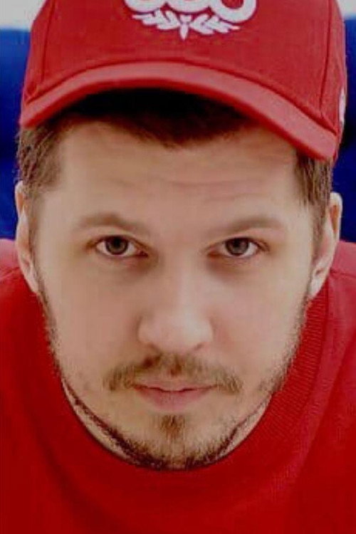 Сергей Канаев as Паша