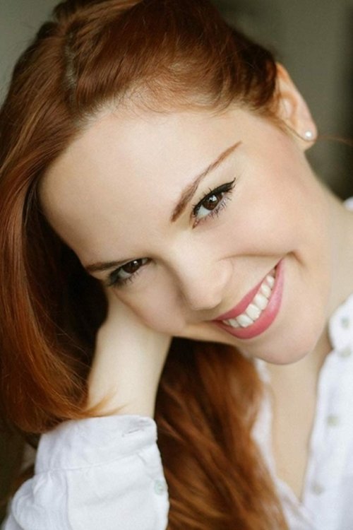 Marion Christmann as Lucie