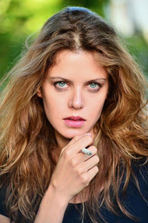 Emilia Verginelli as Annetta