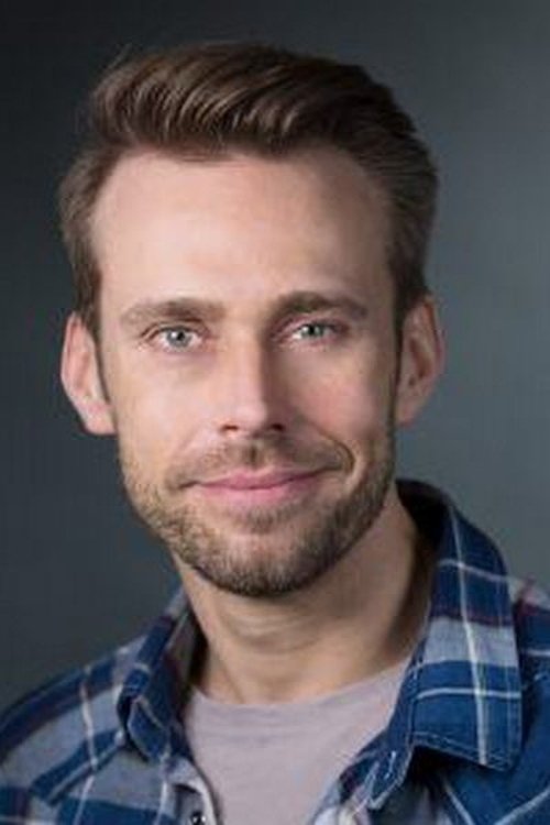 Antti Launonen as Noa