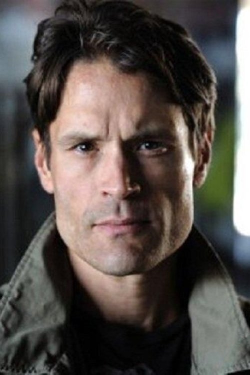 Sam Ball as Kent Woodlands