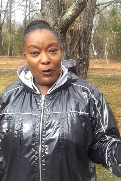 Detra Hicks as Detective Farell