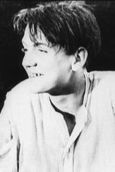 Maurice Touzé as Peau de Pêche, jeune homme