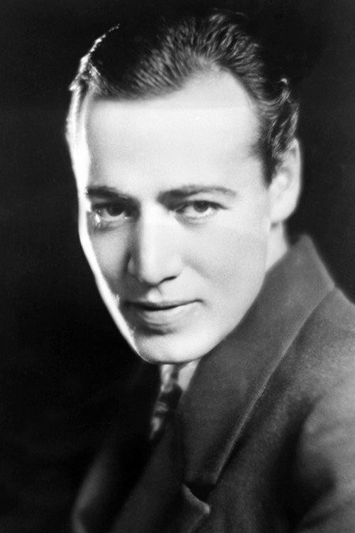 Leslie Fenton as Barry Wilding