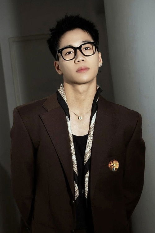 Trần Gia Huy as Tấn