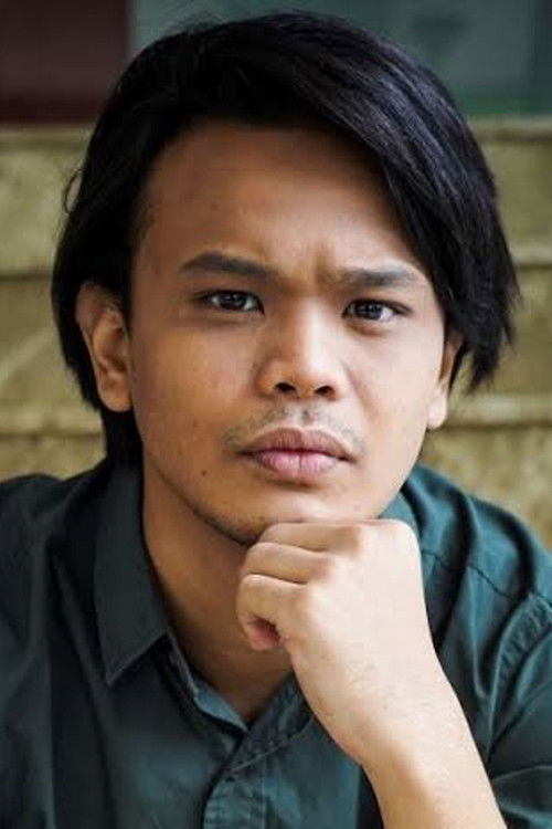 Fimie Don as Ronaldo