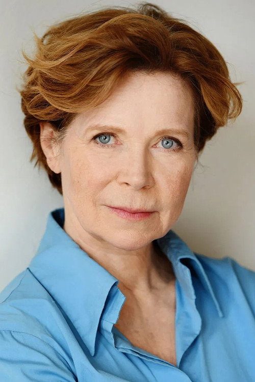 Marion Kracht as Renate