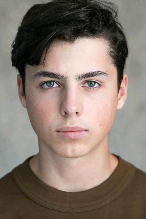 Dylan Gadsdon as Alex