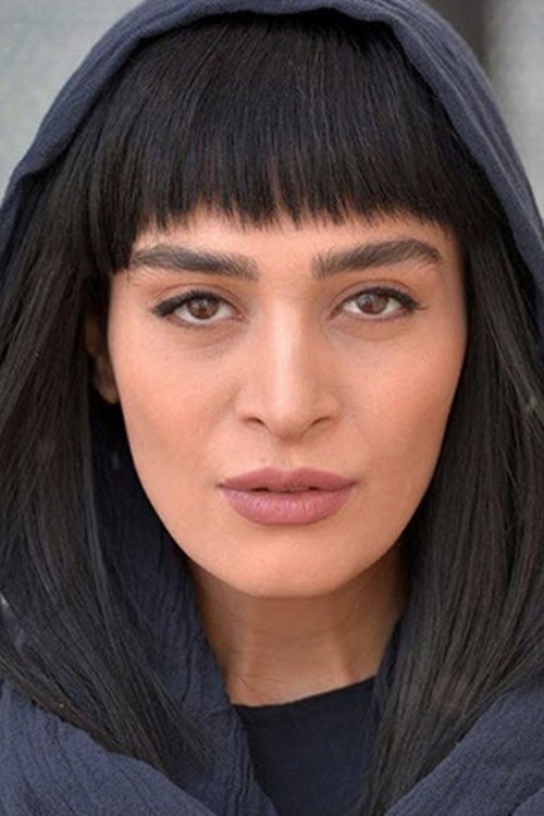 Andisheh Fouladvand as Gohar