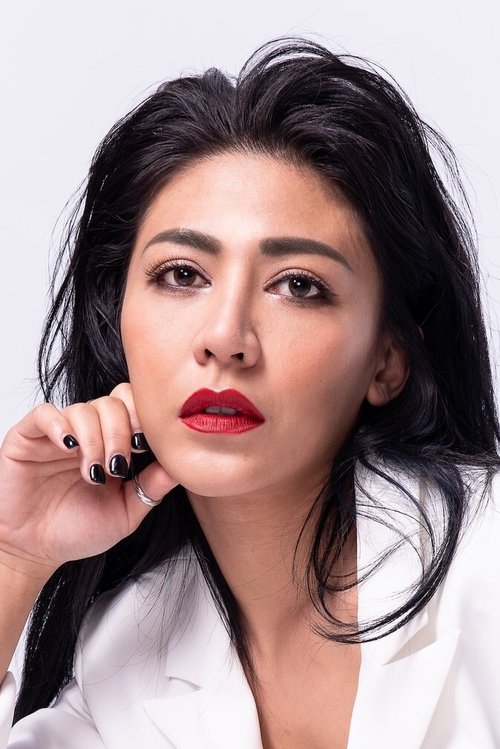 Eve Ai as Kuo Chinchin