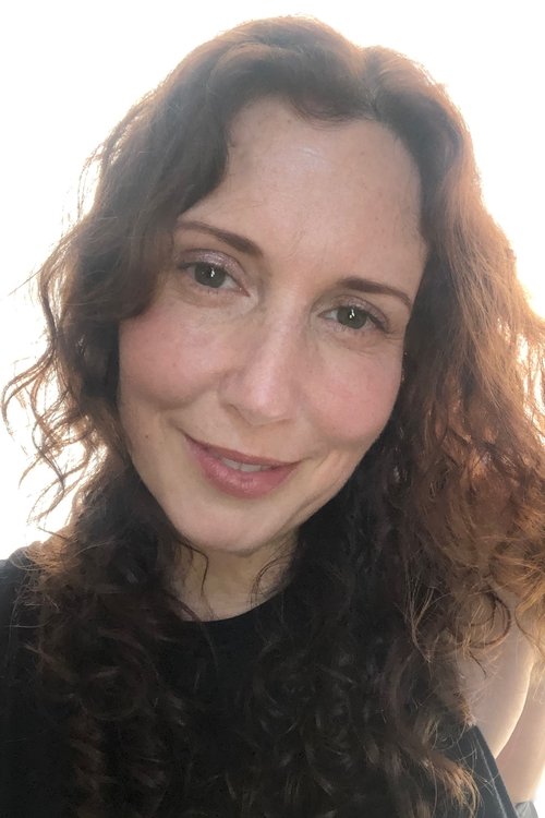 Tressa DiFiglia as Sara