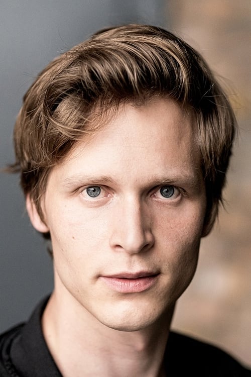 Saladin Dellers as Philipp Widmer