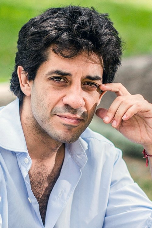 Ezequiel Acuña as Self (voice)