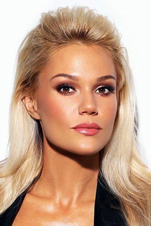 Lena Kovačević as Izabela