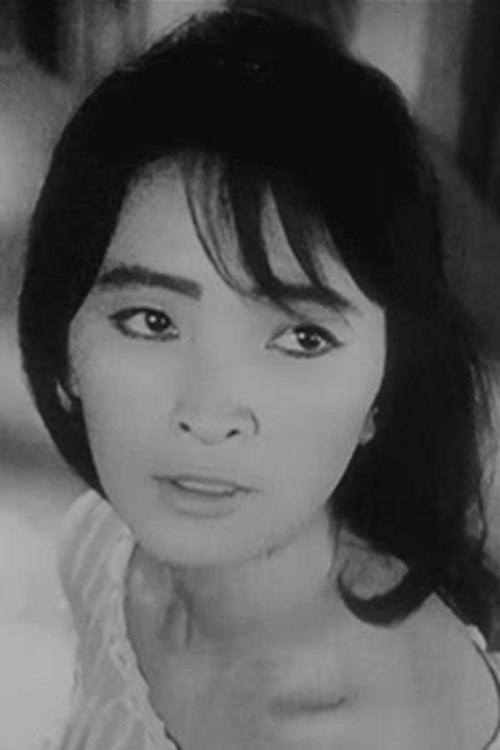 Lee Eun-shim as Yuri (Daughter of Kyungjae)