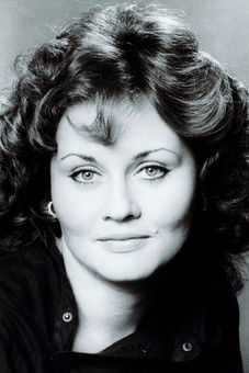 Delores Ziegler as Dorabella