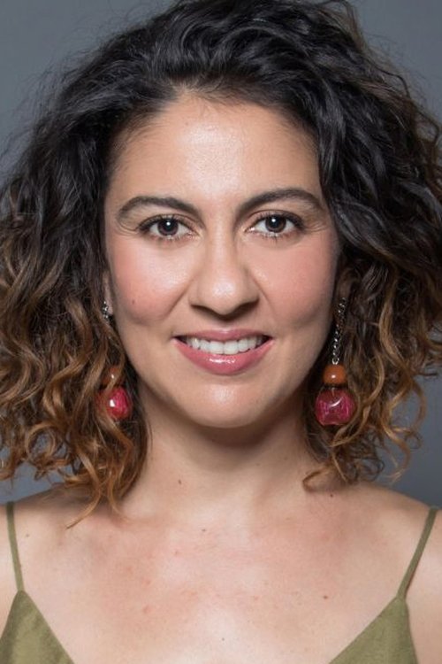 Clarissa Pinheiro as Joelta