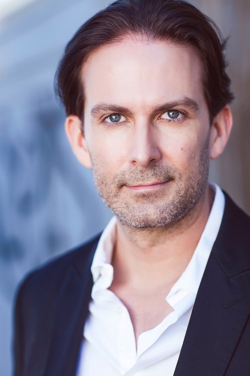 Steve Bakken as Daniel Trepanier