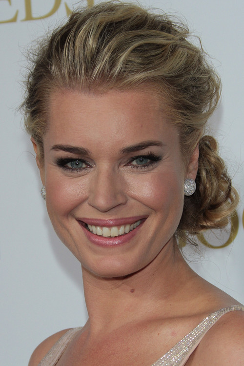 Rebecca Romijn as Nina Giamoro